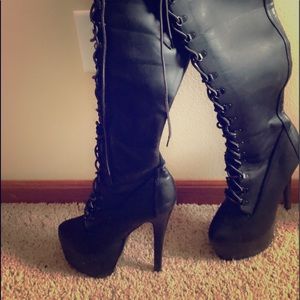 Women’s Thigh Boots
